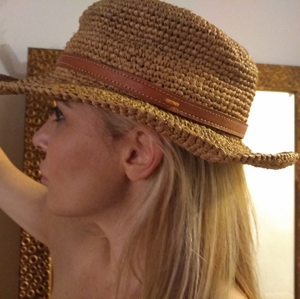 Hat - Picture 4 of 4